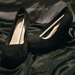 Torrid Black Suede Platform Pump